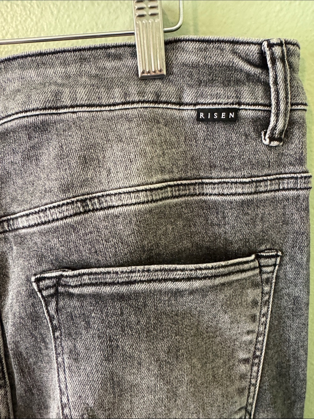 RIsen Distressed High-Waist Grey Women’s Jeans Sz 1xl - Picture 6 of 12